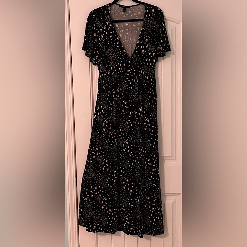 NWOT Forever 21 Dress size L